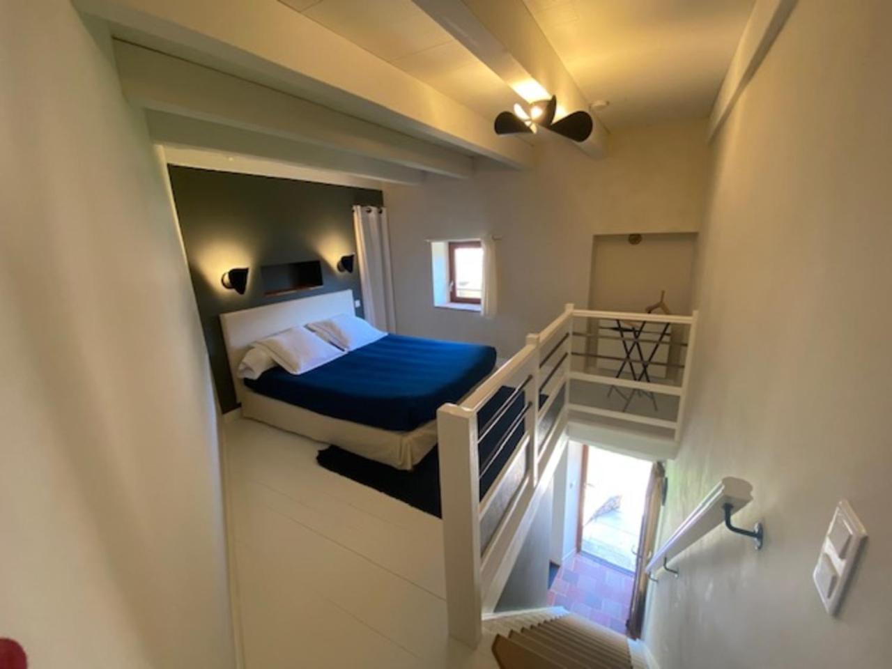Les Caselles, Gite Et Maison D'Hotes Saint-Beauzely Exteriör bild